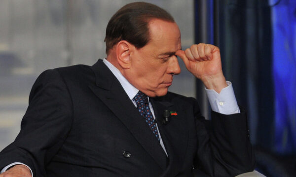 Silvio Berlusconi trasportato in ospedale per colica renale acuta